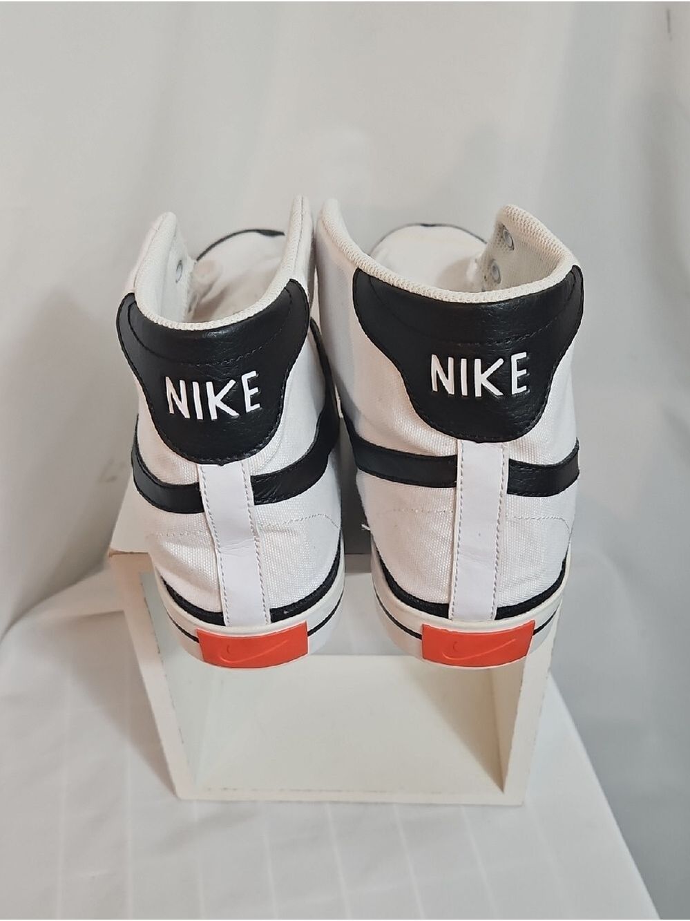 Women’s Nike Court Legacy Mid Canvas Sneakers White Black Size 13 Used Pre-loved - Picture 5 of 17